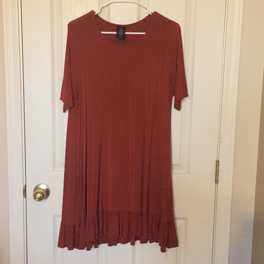 Agnes and Dora ruffle top